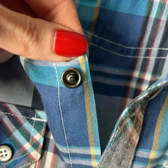 O’Neill Long Sleeve Plaid Button Down Shirt Size Medium - Picture 5 of 11